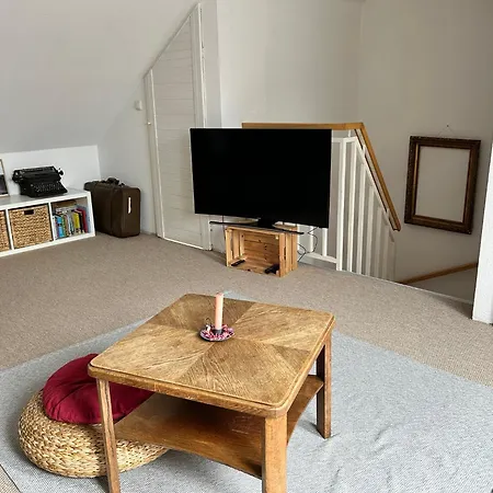 3 Schlafzimmer 2 Baeder Garten Und Parkplatz Apartment