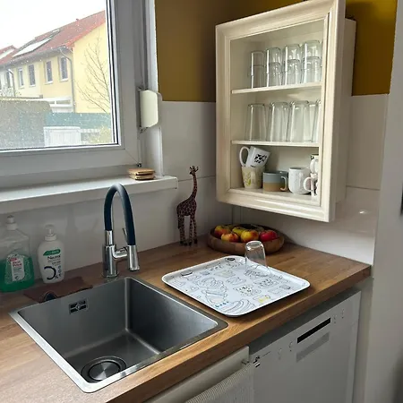 3 Schlafzimmer 2 Baeder Garten Und Parkplatz * Schildow