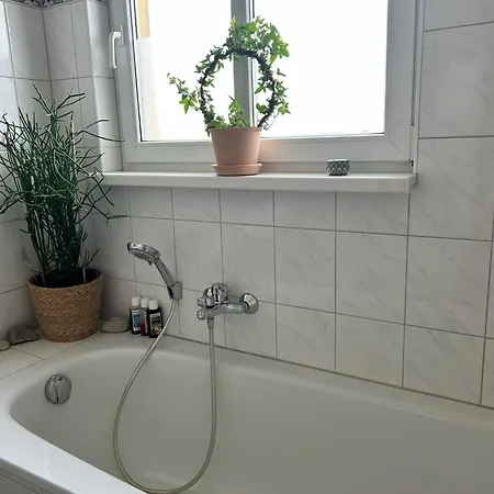 3 Schlafzimmer 2 Baeder Garten Und Parkplatz * Schildow